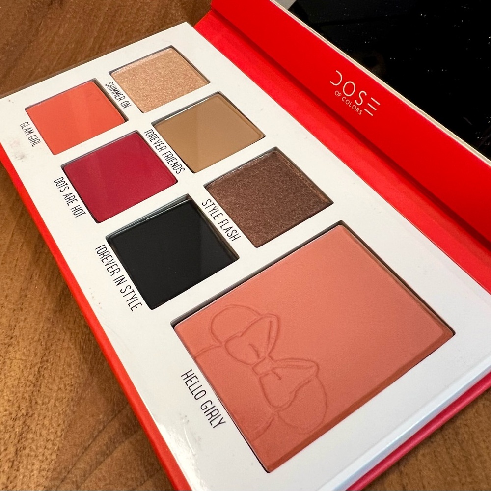 NWOT Dose of Colors 🆕 Limited Ed Eye Shadow & Blush Palette, New✨